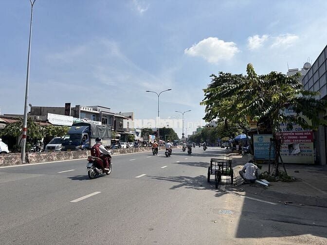 Bán nhà mặt tiền Lê Trọng Tấn - quận Tân Phú. 4x20m - gần Aeon Tân Phú