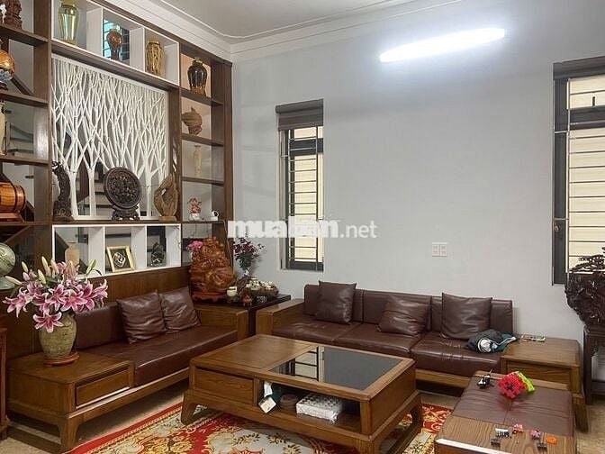 Nhà 2 tầng 3 thoáng ngõ ô tô tránh ở Kim Hoa Mê Linh Hà Nội.