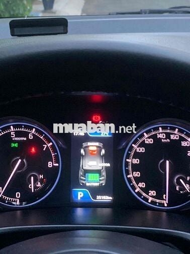Suzuki XL7 Hybrid 2025 Trắng Ngà - Đen 25.000 km