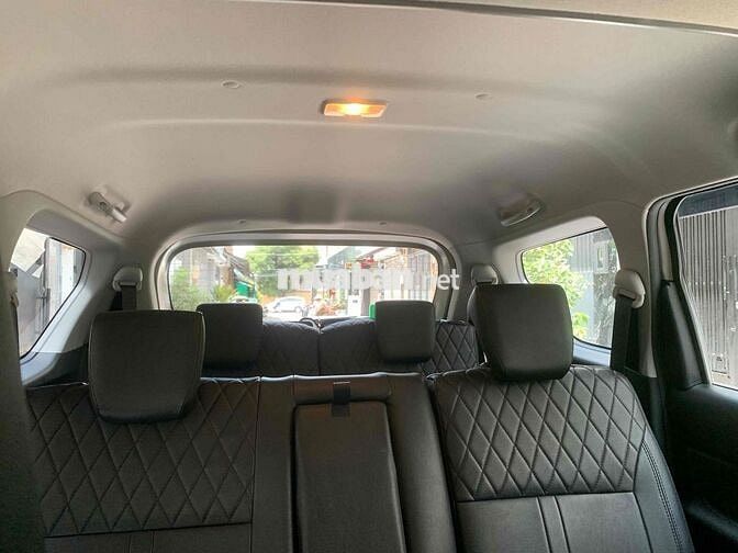 Suzuki XL7 Hybrid 2025 Trắng Ngà - Đen 25.000 km