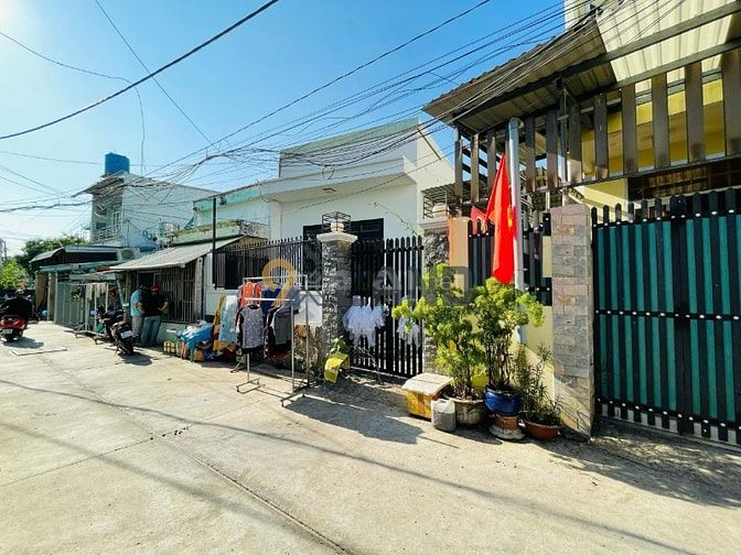 NHÀ 1 TRỆT 1 LẦU HẺM XE HƠI - ĐƯỜNG SỐ 9 - P. LINH TÂY - 71.1 M2 