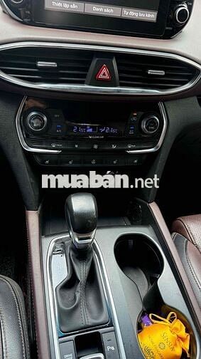 Hyundai Santafe Premium Xăng Tự động Đen