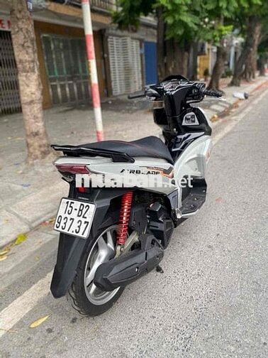 Honda Airblade đời cao êm chất đẹp như hình
