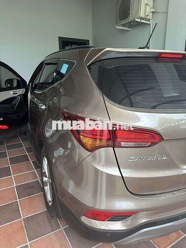 Hyundai Santa Fe 7 chỗ Nâu 2018