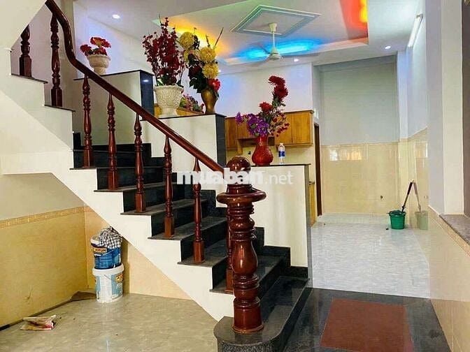 nhà phố liền kề 1  trệt 2 lầu Đông Hòa 