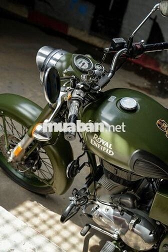 Royal Enfield Classic 500 Battle Green 2021
