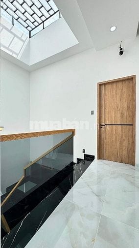 Nhà 4.1x18m 1 trệt 1 lầu 4PN 4WC HXT Nguyễn Văn Yến - Tân Phú