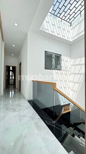 Nhà 4.1x18m 1 trệt 1 lầu 4PN 4WC HXT Nguyễn Văn Yến - Tân Phú