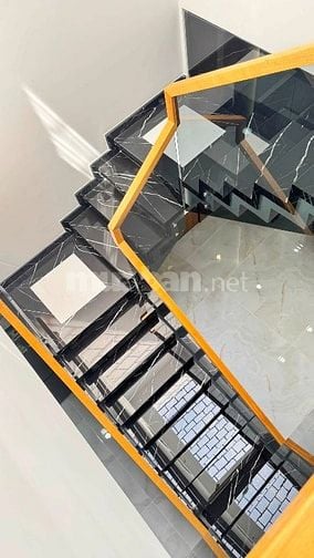 Nhà 4.1x18m 1 trệt 1 lầu 4PN 4WC HXT Nguyễn Văn Yến - Tân Phú