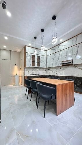 Nhà 4.1x18m 1 trệt 1 lầu 4PN 4WC HXT Nguyễn Văn Yến - Tân Phú