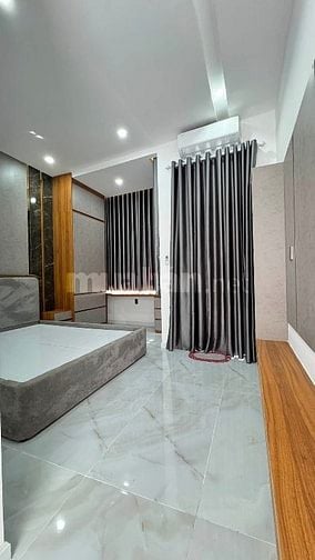 Nhà 4.1x18m 1 trệt 1 lầu 4PN 4WC HXT Nguyễn Văn Yến - Tân Phú