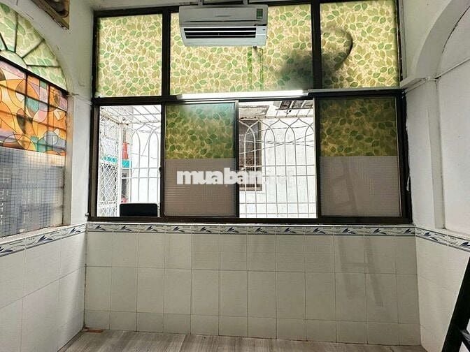 Duplex SIÊU THOÁNG + SÁT VÒNG XOAY LÝ THÁI TỔ - TẦNG 1 FREE XE