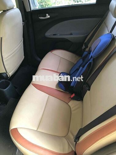 Kia Soluto Trắng 5 chỗ ghế da
