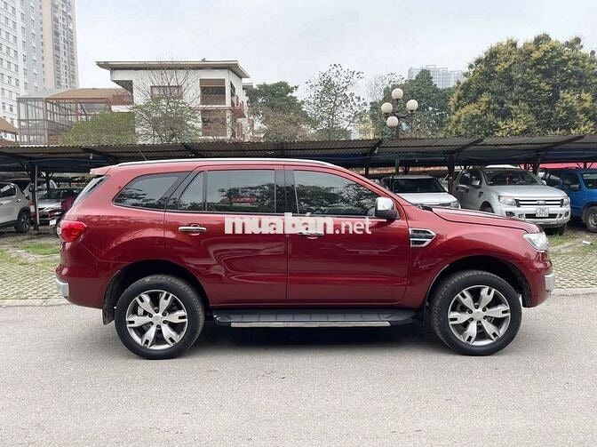 Ford Everest 2016 2.2 AT Titanium 4x2 Đỏ 10 vạn km