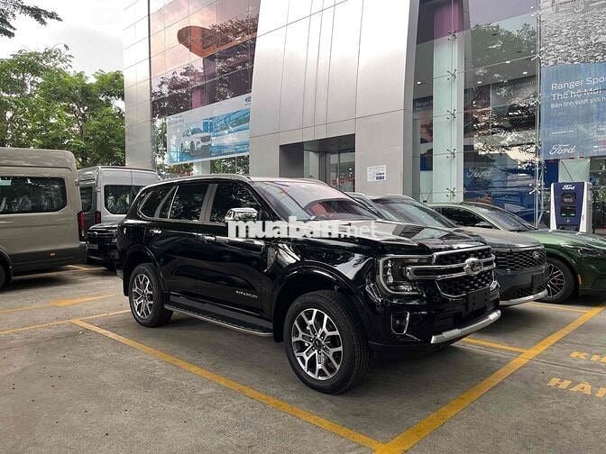 Ford Everest Titanium 4x2 Vin 2026 mới 100%