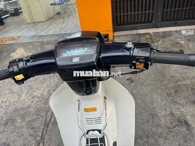 Honda Dream Thái Đen, Trắng