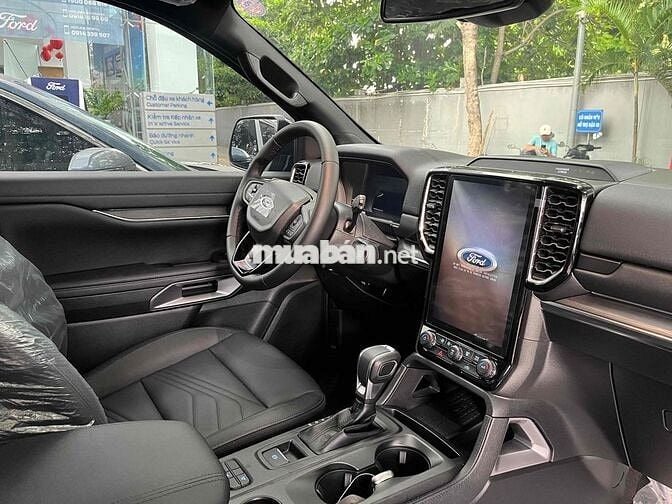Ford Everest Titanium 4x2 Vin 2026 mới 100%