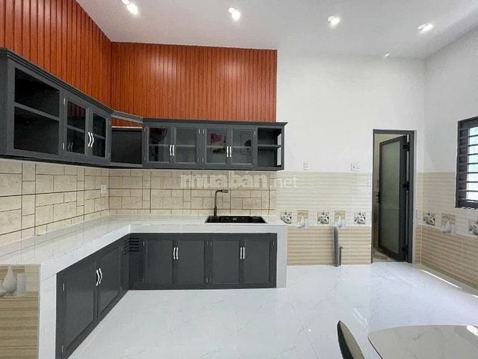 Chính chủ bán gấp nhà cấp 4 đường Tỉnh Lộ 10 gần chợ Bà Lát, Bình Chán
