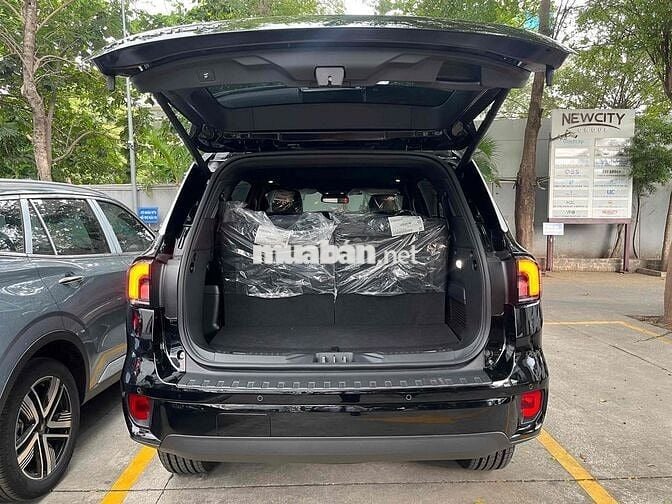 Ford Everest Titanium 4x2 Vin 2026 mới 100%