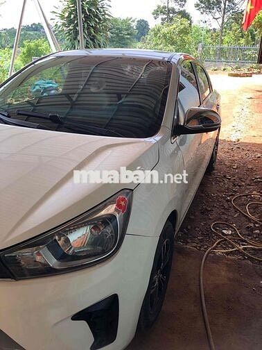 Kia Soluto Trắng 5 chỗ ghế da