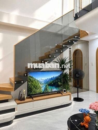 NHÀ XÂY MỚI 100% -  NGAY NGÃ 4 HÀNG XANH - 4 TẦNG • 3PN • DTSD 100M2