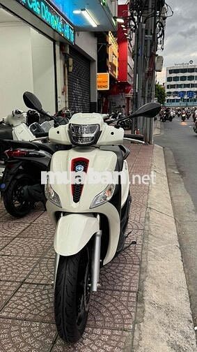 Piaggio Medley S125 2023 8000km Trắng