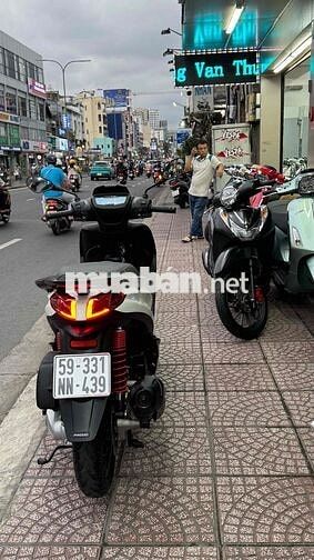 Piaggio Medley S125 2023 8000km Trắng