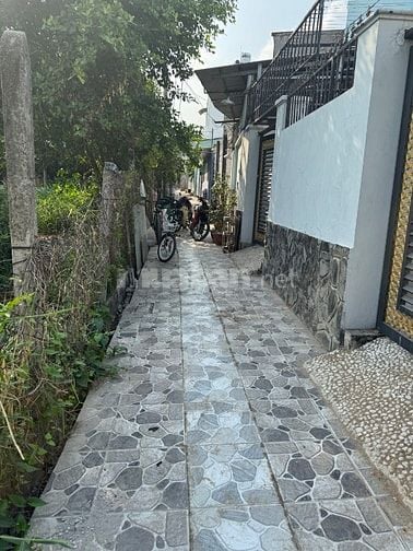Cần bán gấp đất thổ cư đường Vườn Lài, Q12
