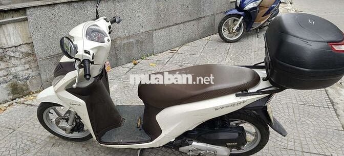 Bán Honda Vision 2016 Trắng ít đi