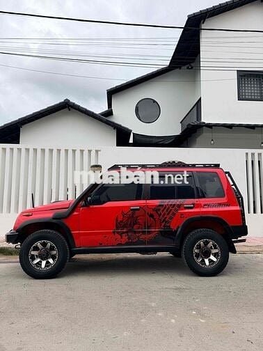 Suzuki Vitara Số sàn Xăng 5 chỗ màu Đỏ