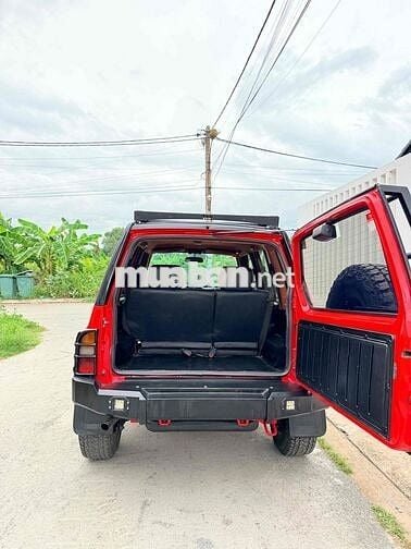 Suzuki Vitara Số sàn Xăng 5 chỗ màu Đỏ