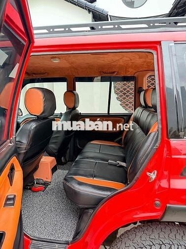 Suzuki Vitara Số sàn Xăng 5 chỗ màu Đỏ