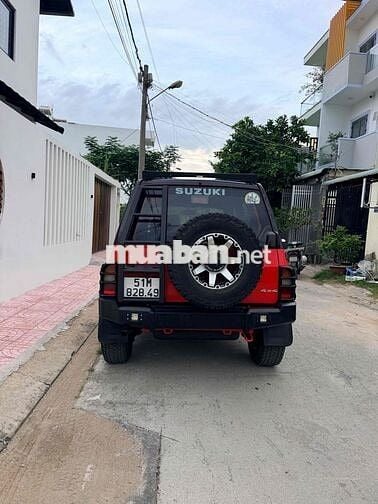 Suzuki Vitara Số sàn Xăng 5 chỗ màu Đỏ