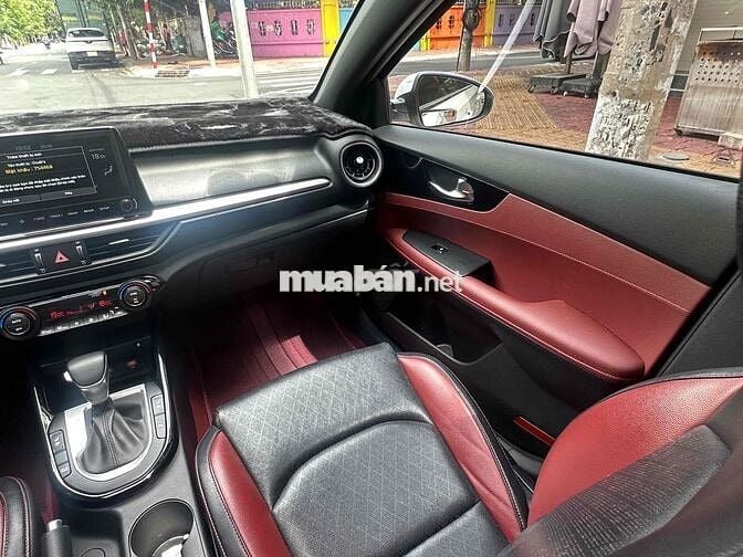 KIA K3 2.0 Premium Sx 8/2022 Odo 23.000 km Như Mới