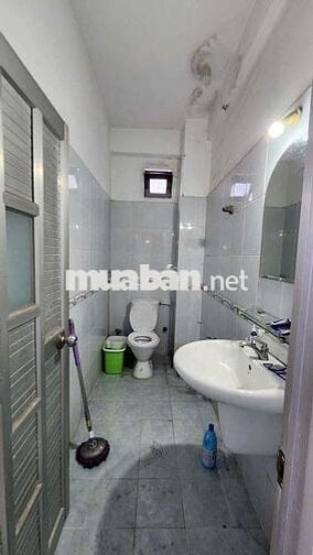 Nhà mặt tiền đường số tân thuận tây.
