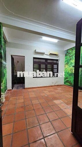 Nhà mặt tiền đường số tân thuận tây.