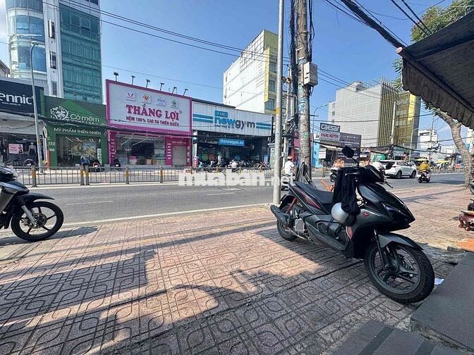 Mặt bằng kinh doanh ngay mặt tiền Nguyễn Thị Thập