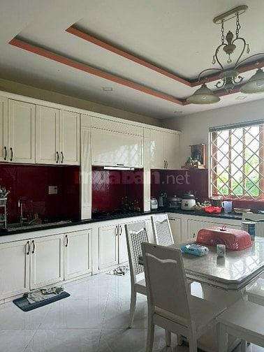 Bán nhà phố khu 13E Làng Việt Kiều Phong Phú giá tốt 