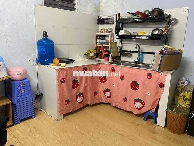 Ô Cách-Long Biên cho thuê nhà riêng 2 tầng 60m2, Có điều hòa,nóng lạnh