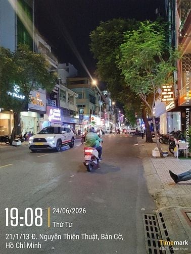 Siêu phẩm nhà ở trung tâm Q3. 7 tầng thang máy full nội thất.