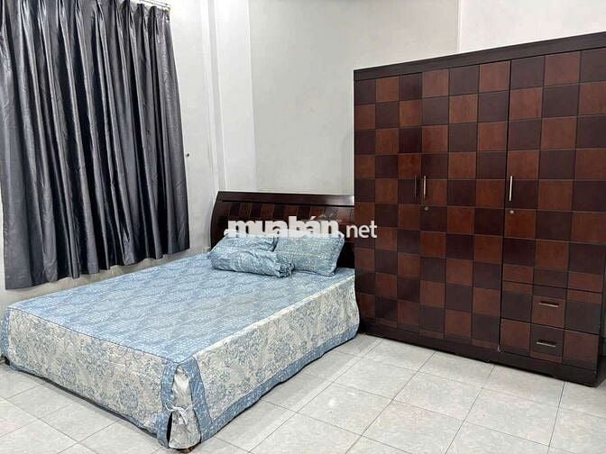 Chính chủ cho thuê Chung Cư Mặt Tiền Đường Trần Hưng Đạo Q5 cũ