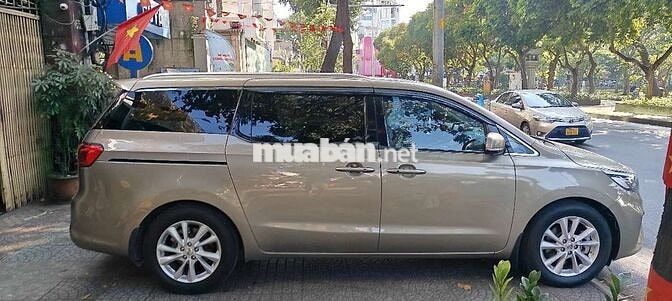 Kia Sedona Luxury 2021, xe gia đình 1 đời chủ.