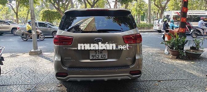 Kia Sedona Luxury 2021, xe gia đình 1 đời chủ.