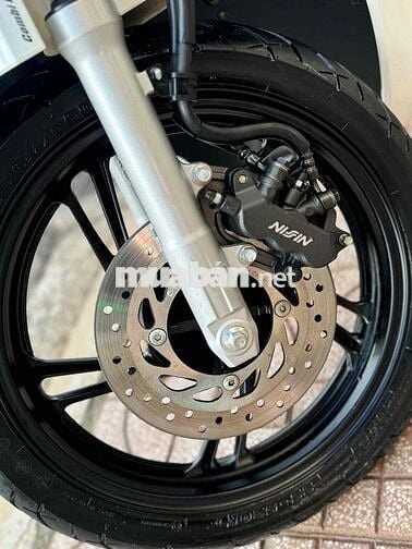 Honda SH Nam 125cc Phanh CBS 2023 Trắng đen
