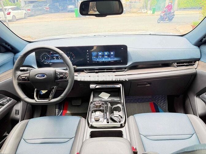 Ford Territory Titanium X 2024 18.000km Bạc