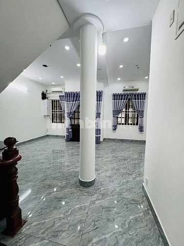 15,5 Tỷ! Bán Nhà Hẻm Xe Hơi Đường Lê Trực, Phường 7, Bình Thạnh - 5,2x