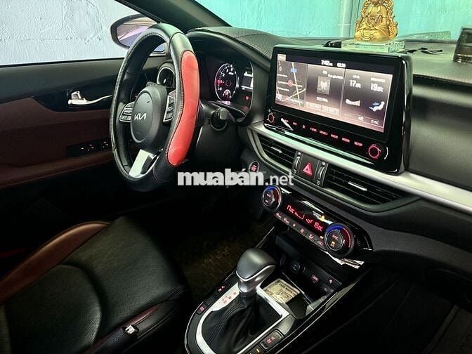Kia K3 Premium 2022 Trắng 28.000 km
