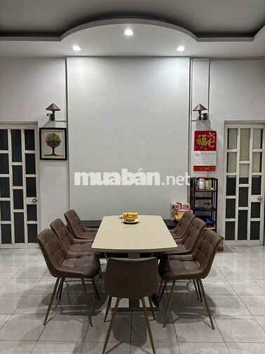Chính chủ cho thuê Chung Cư Mặt Tiền Đường Trần Hưng Đạo Q5 cũ