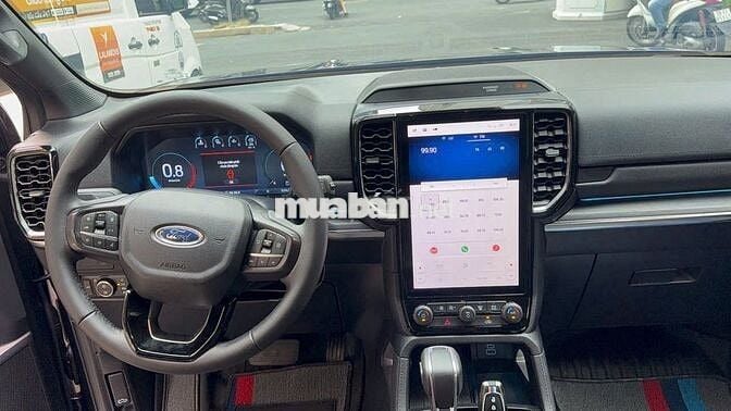 Ford Everest Titanium 2025 Xám 15.200 km