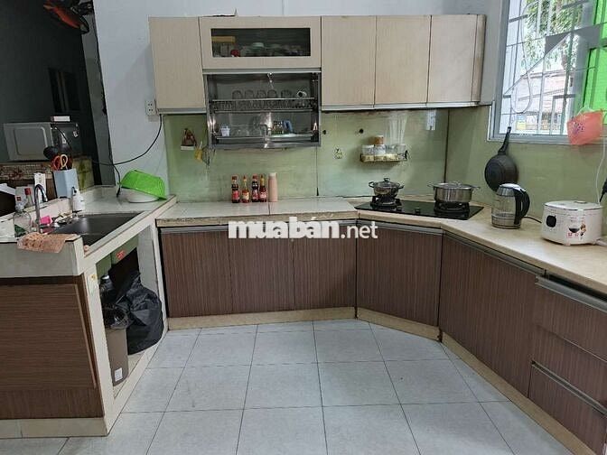 Chính chủ cho thuê Chung Cư Mặt Tiền Đường Trần Hưng Đạo Q5 cũ